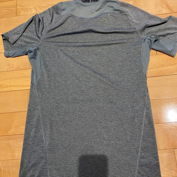 Nike Dri Fit T shirt - Men's small - Picture 5 of 5